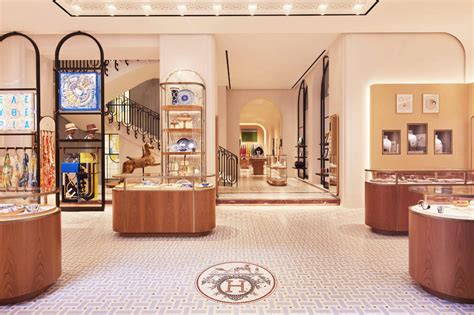 Hermes Stores Italy 